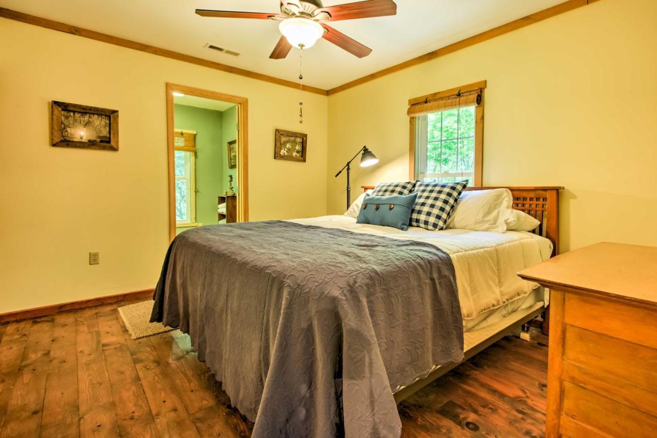 Clearwater Cabin On 10 Acres With Trout Stream! Monterey المظهر الخارجي الصورة