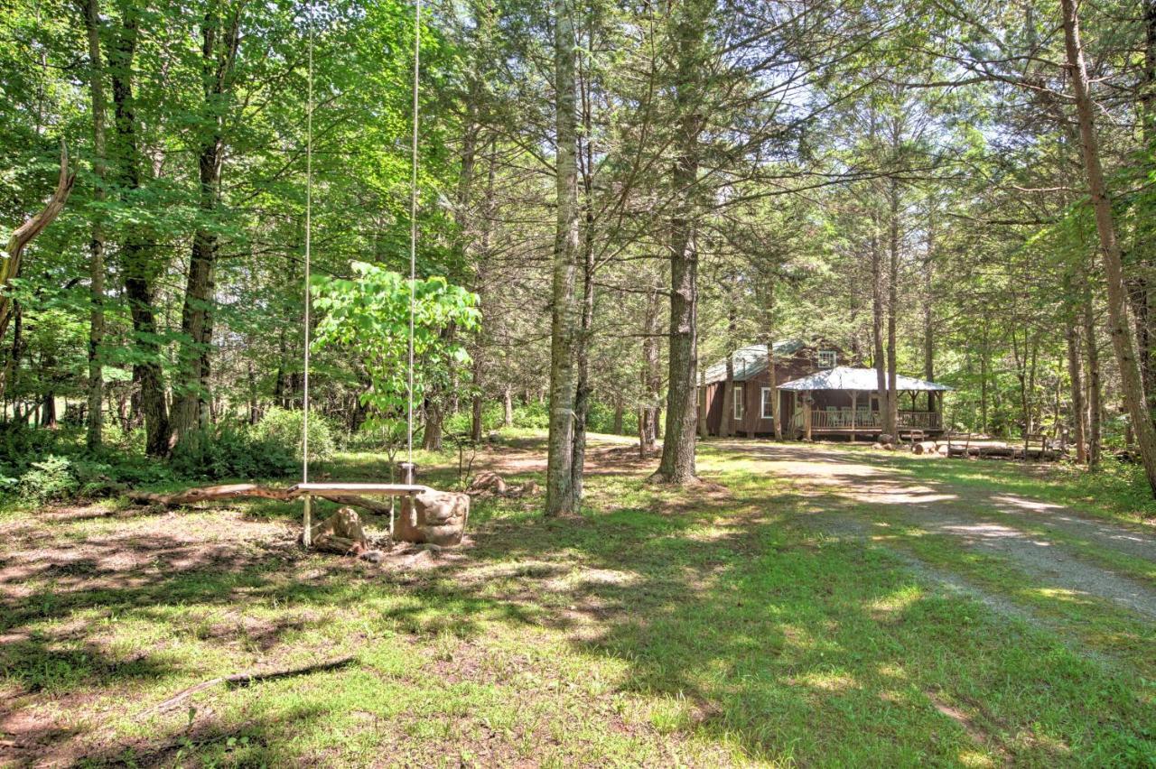 Clearwater Cabin On 10 Acres With Trout Stream! Monterey المظهر الخارجي الصورة